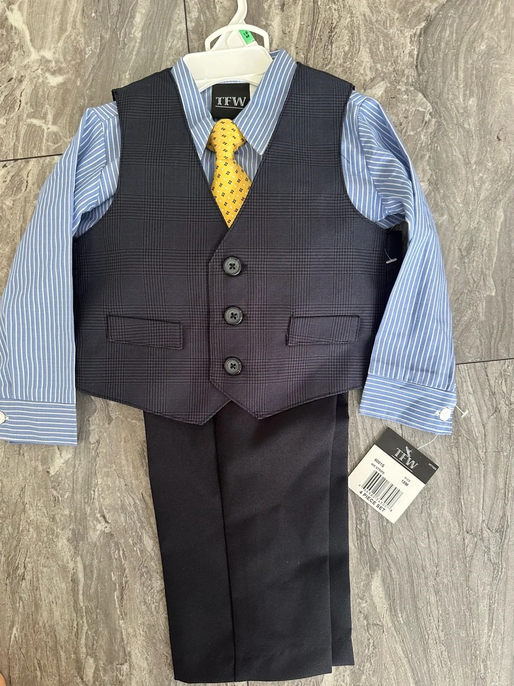TFW Baby Boys 18M 4 Piece Dress Suit Set Vest Shirt Pants Tie Plaid NWT